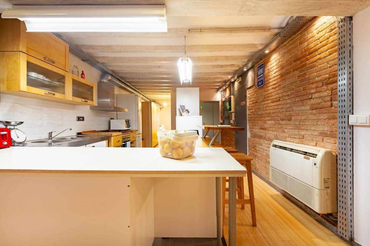 Circus Apartment *
